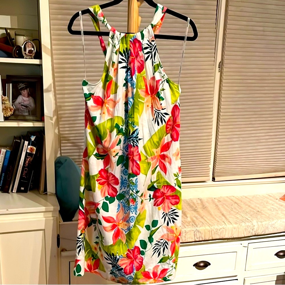 Tommy Bahama L Linen blend white w/vibrant, tropical print halter dress.Like New